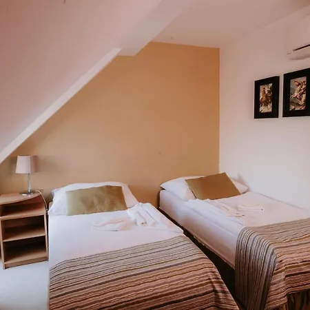 Bonaparte Hotel