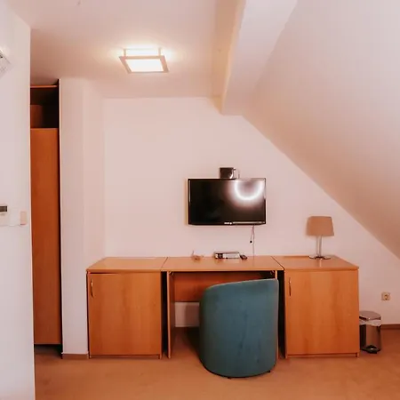 Bonaparte Hotel 4*