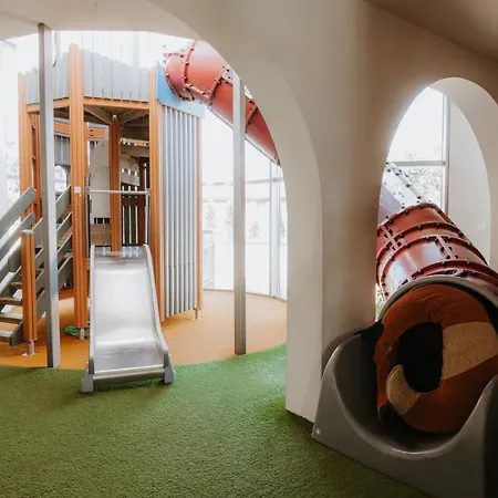 Bonaparte Hotel 4*