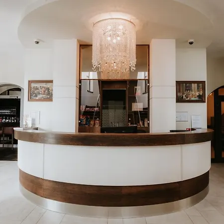 Bonaparte Hotel 4*