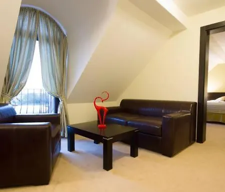 Bonaparte Hotel 4*
